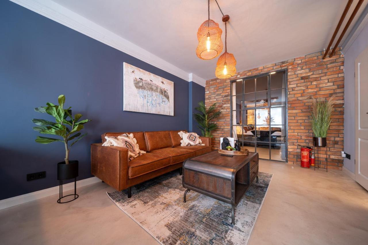 La Bodega - Designer Apartment An Der Alster Hamburgo Exterior foto